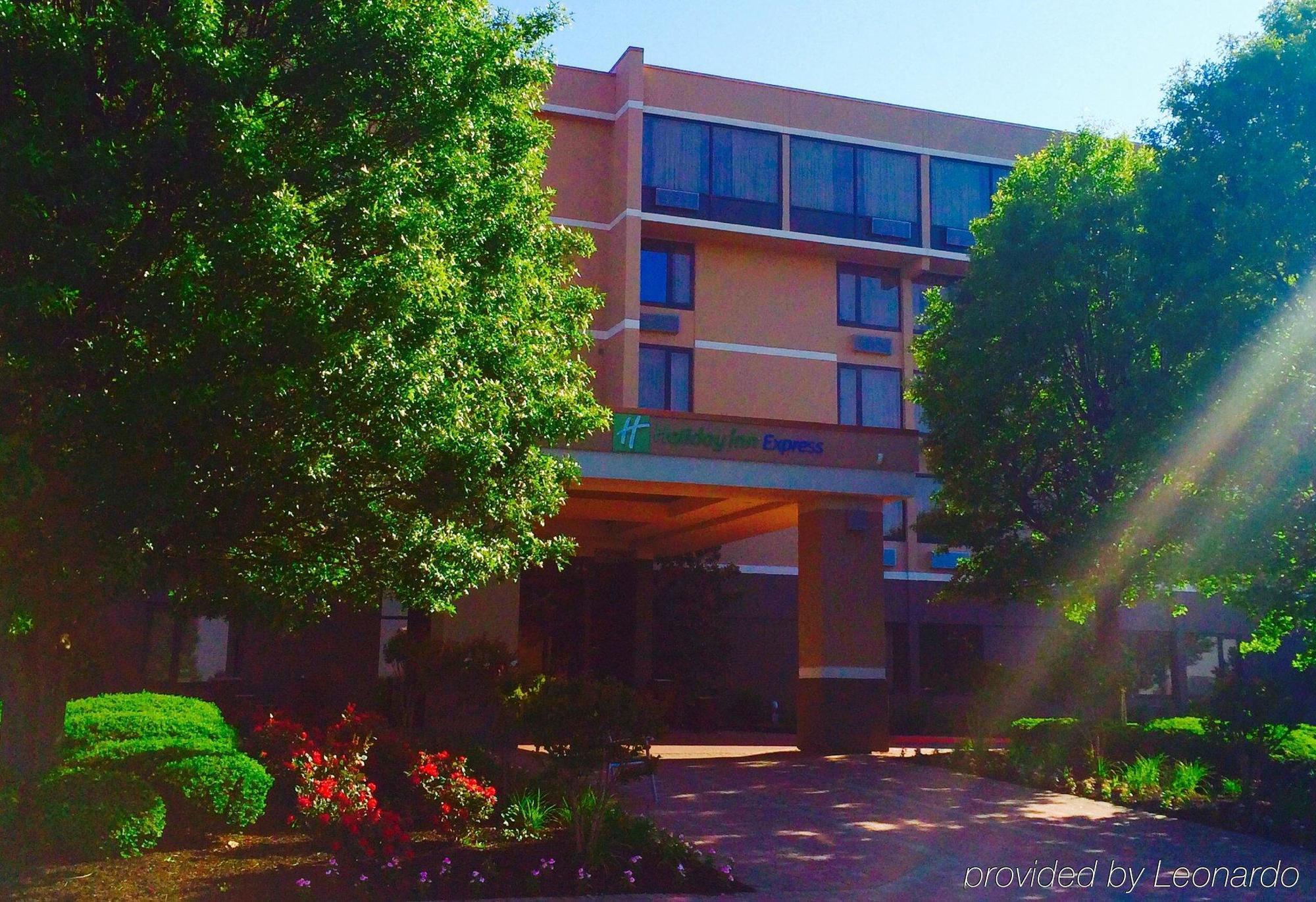 Holiday Inn Express Aberdeen-Chesapeake House By Ihg Exterior photo